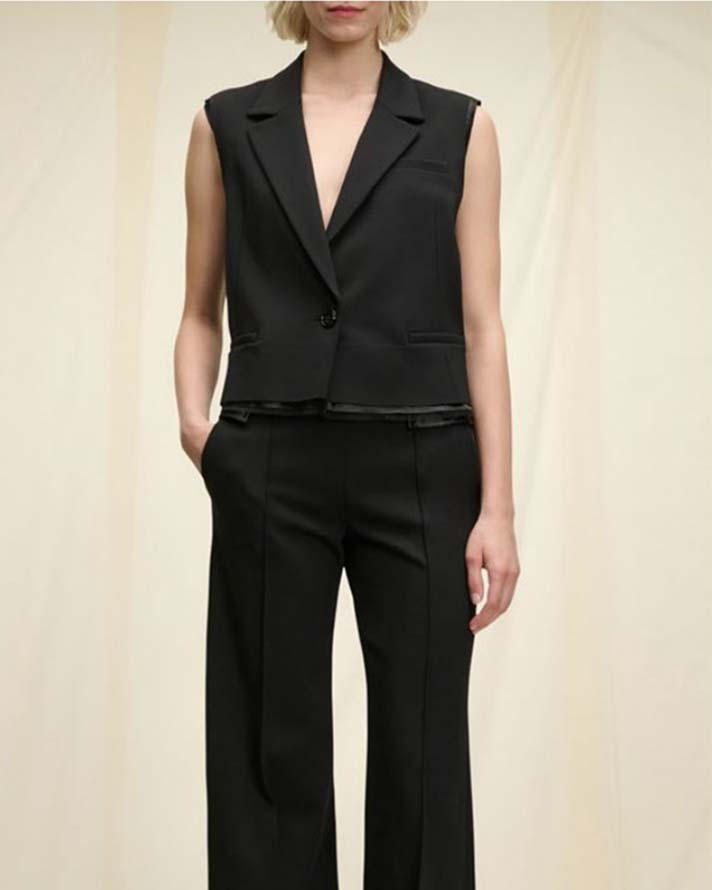 <p>Dorothee Schumacher</p>
<p>Dorothee Schumacher</p>